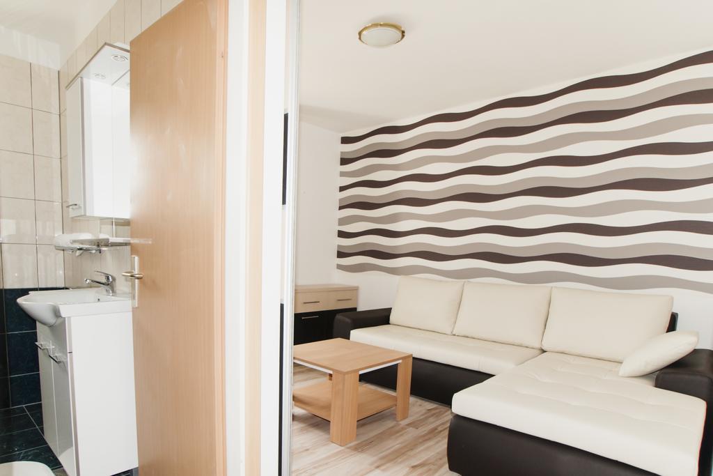 Apartments Toka Петркане Стая снимка