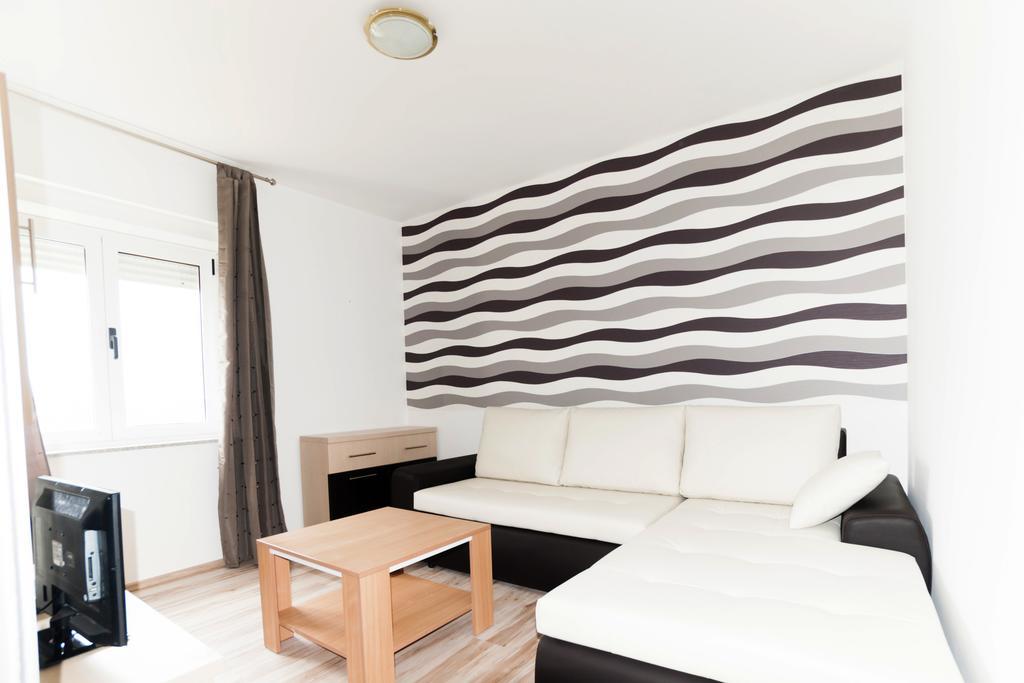 Apartments Toka Петркане Стая снимка
