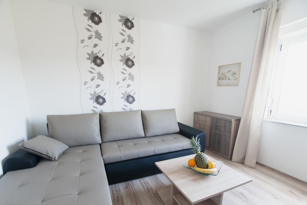 Apartments Toka Петркане Стая снимка